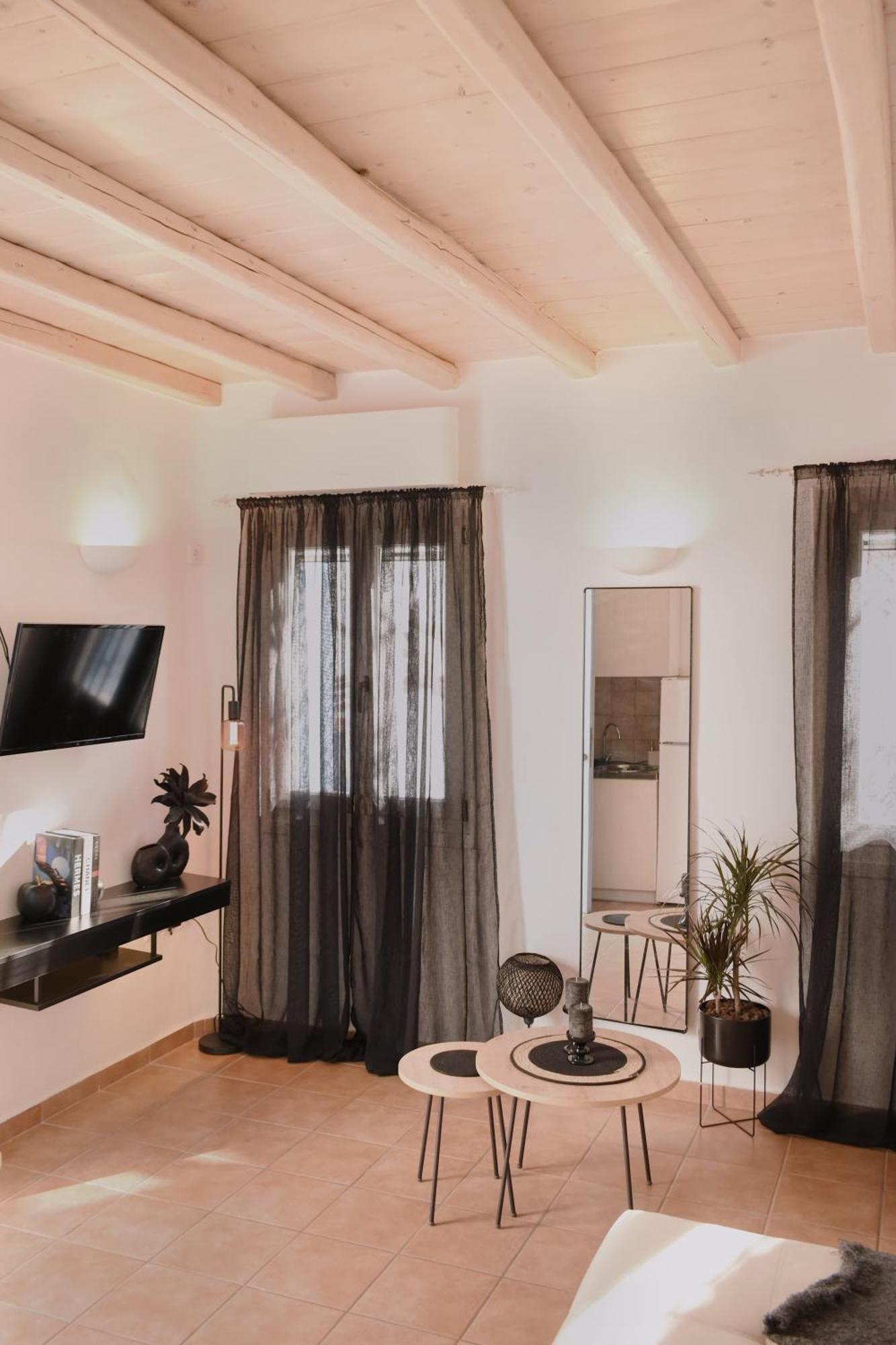 Nisos Home Stay Mykonos Town Екстериор снимка
